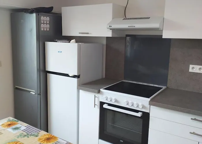 Townhouse - Entire Дом отдыха Prinquiau