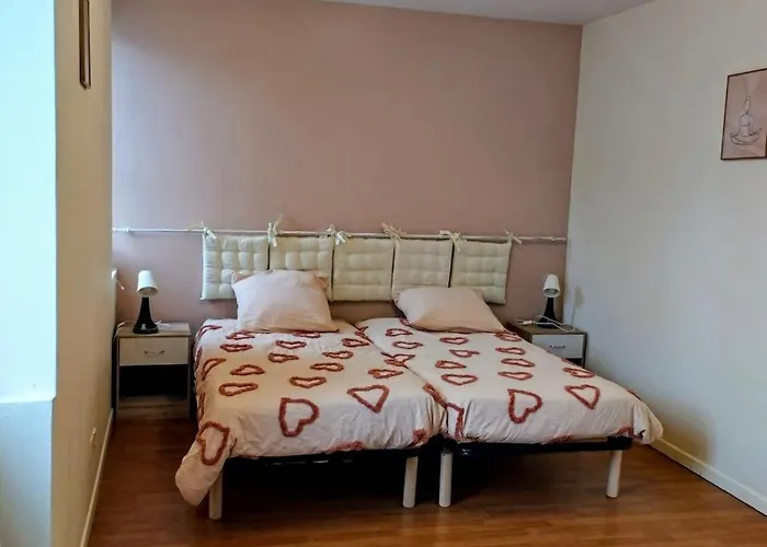 Townhouse - Entire Дом отдыха *