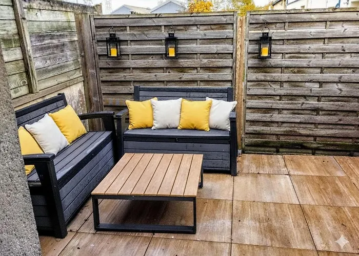 Townhouse - Entire Дом отдыха *